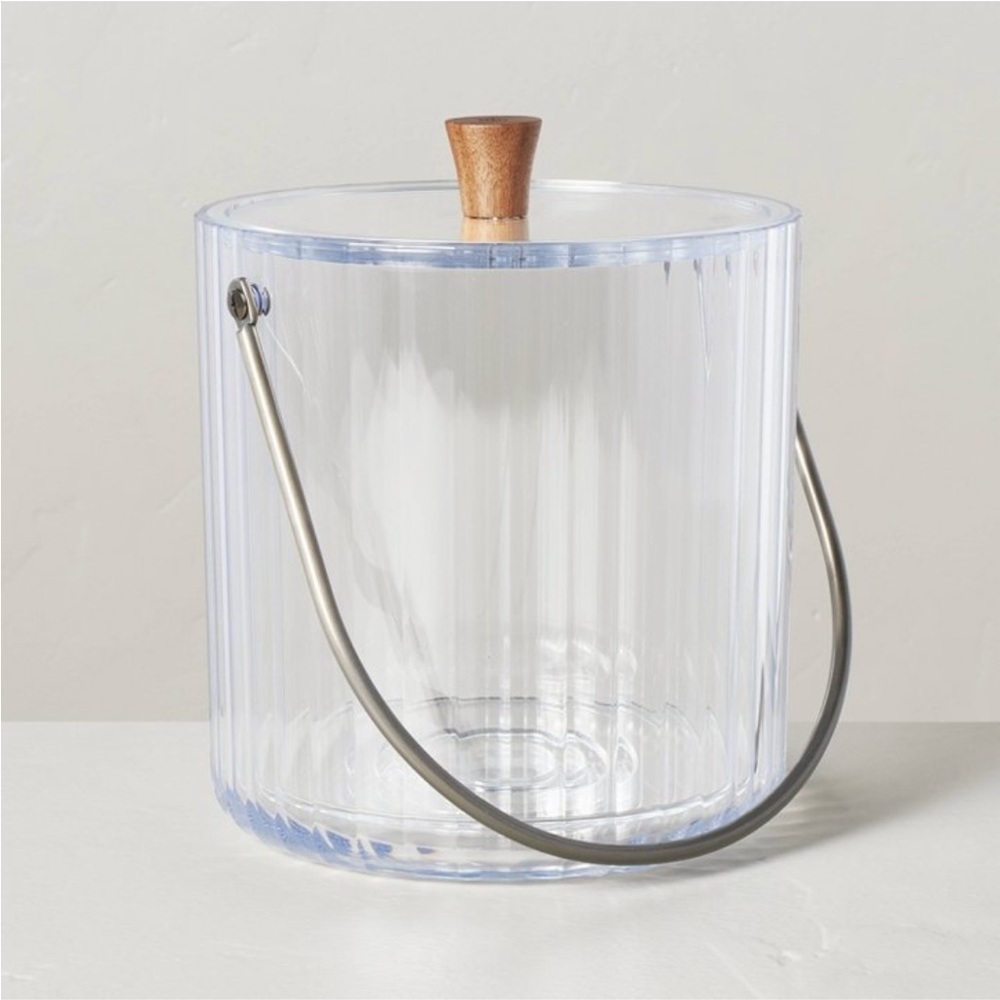 NWTโ HEARTH & HAND 109oz Ribbed Clear Plastic Ice Bucket